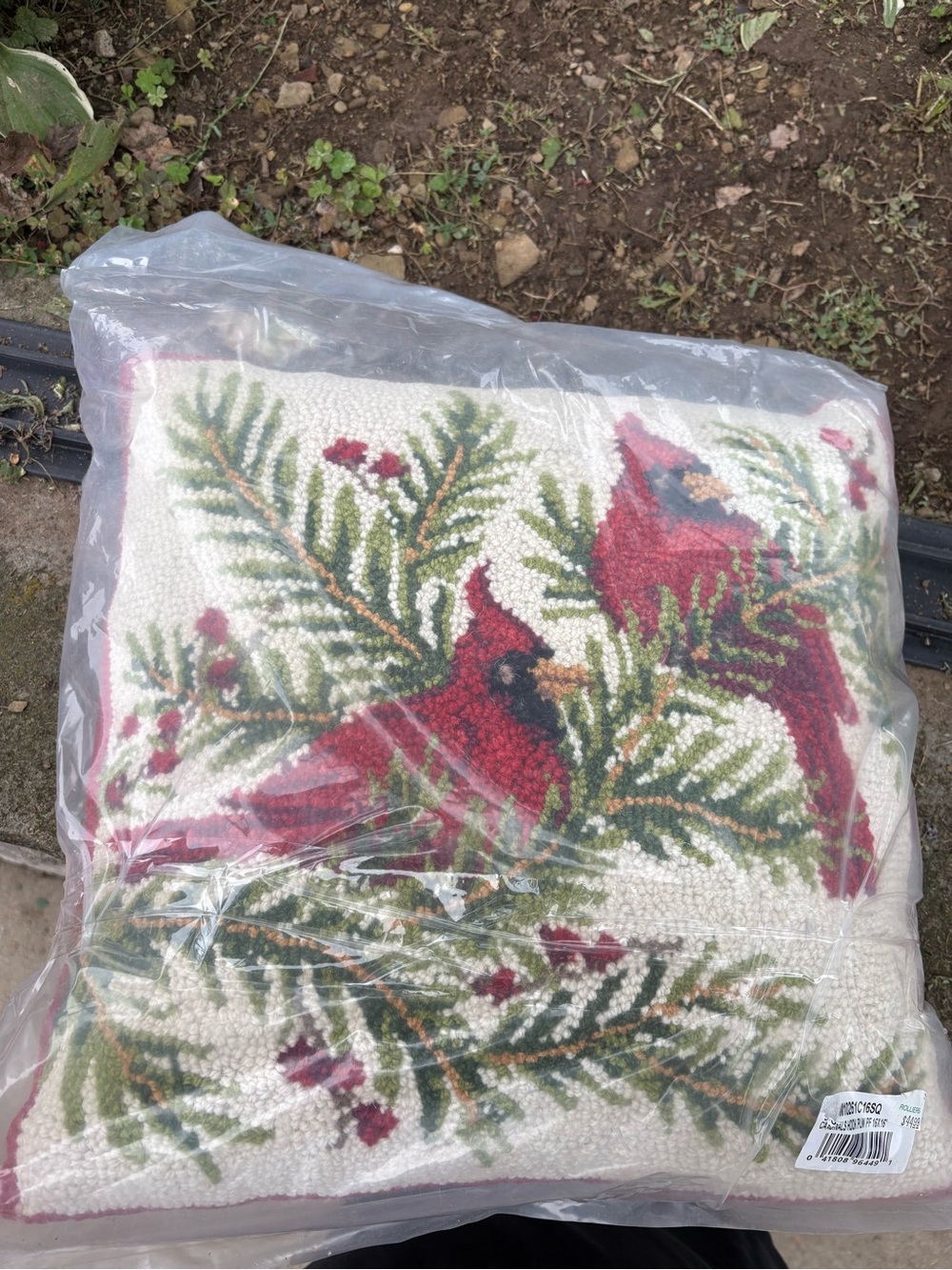 Festive Cardinal Hooked Throw Pillow - Cream and Red
